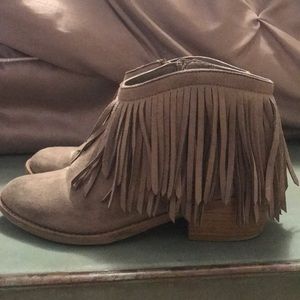 Women’s size 11 booties